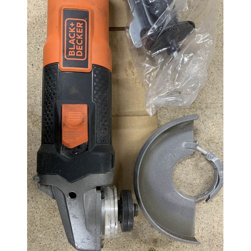 BAZÁR BLACK & DECKER BEG220 Uhlová brúska 125mm, 900W PO SERVISE, POUŽITÉ!!