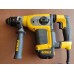 BAZÁR DeWALT D25417KT Kombinované kladivo SDS + príslušenstvo, 4,2 J PO SERVISE!!